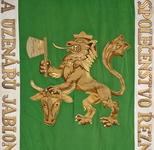 Prapory a vlajky